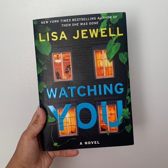 Lisa Jewell watching you book - Picture 1 of 2